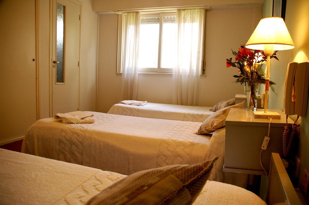 Hotel St. James Пинамар Екстериор снимка